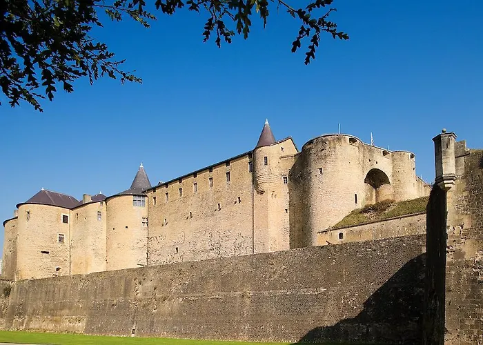 Hotel Le Chateau Fort De Sedan